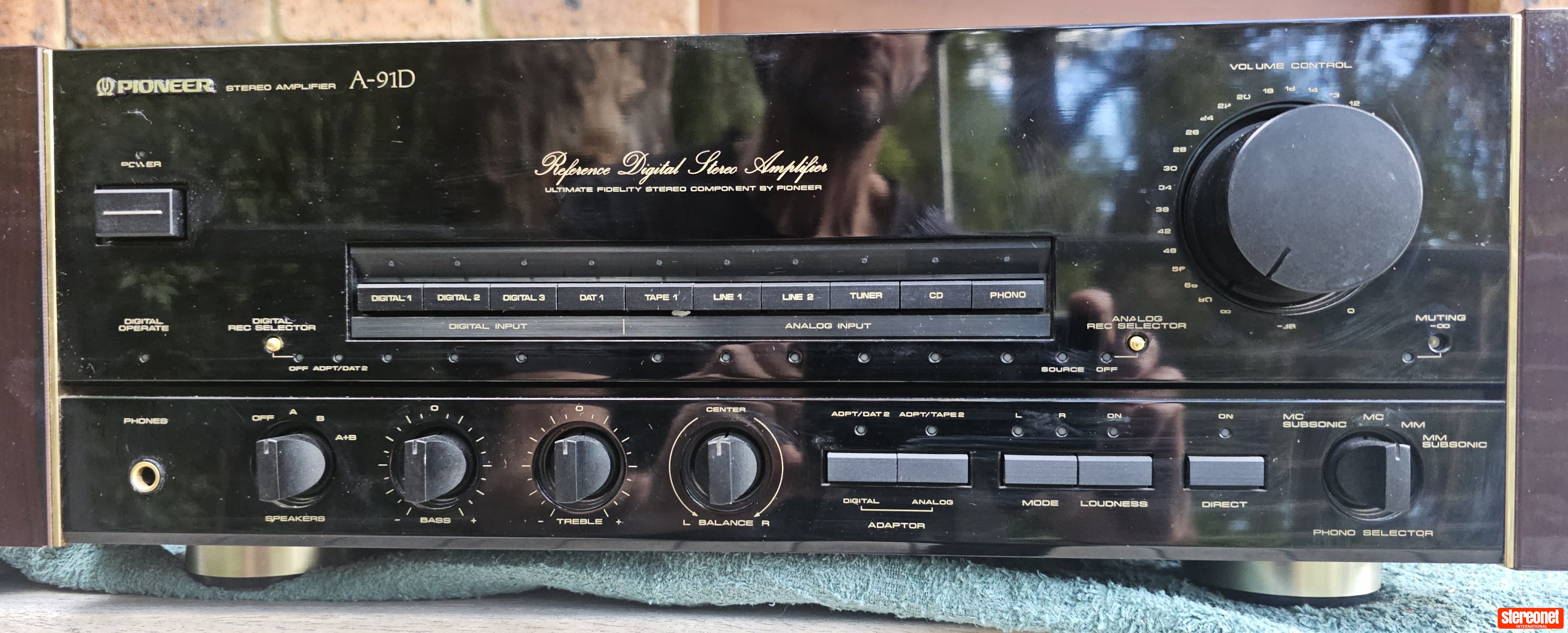 Pioneer A-91D Integrated Amplifier (Solid State)