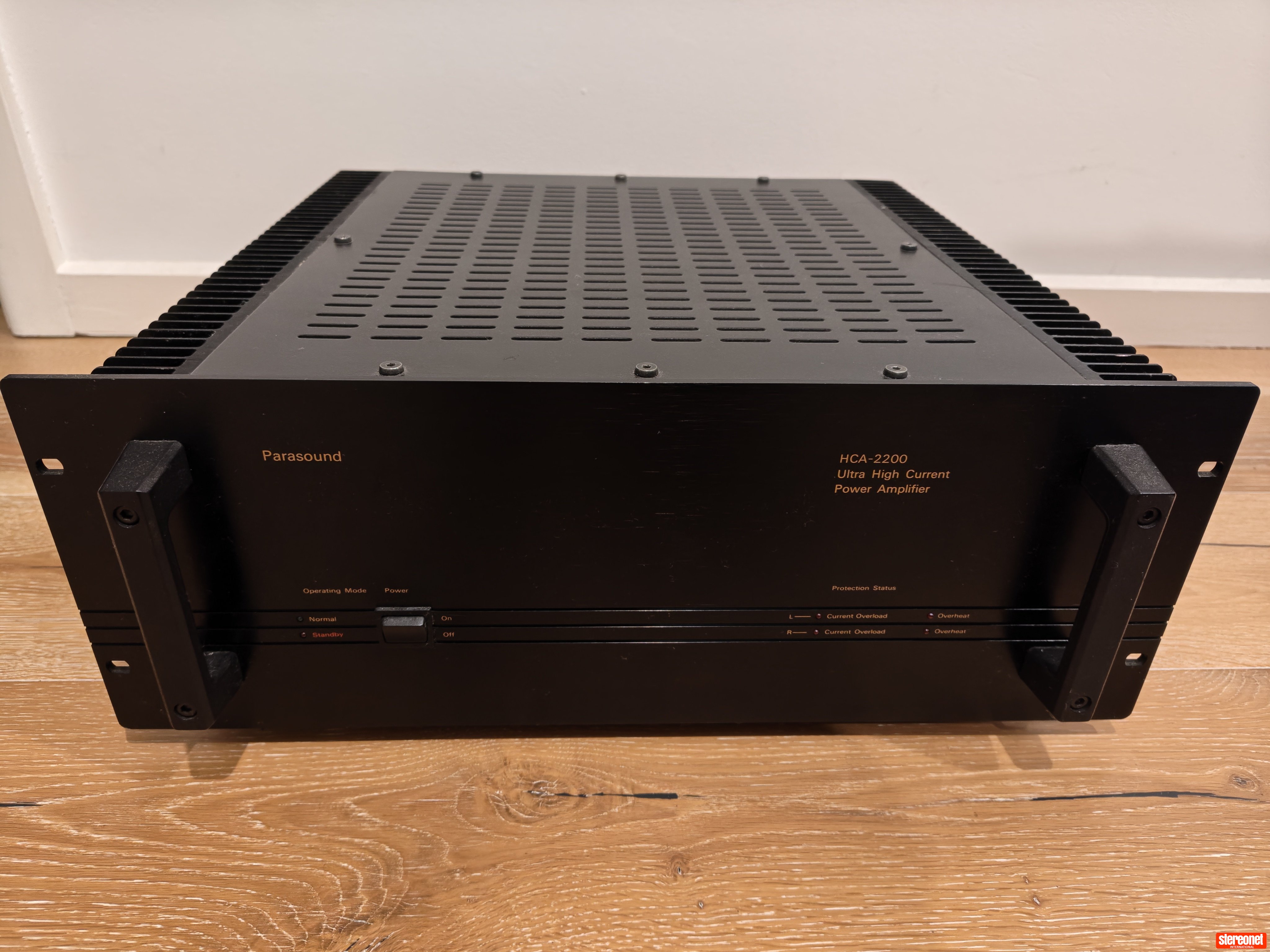 Parasound HCA-2200 Power Amplifier