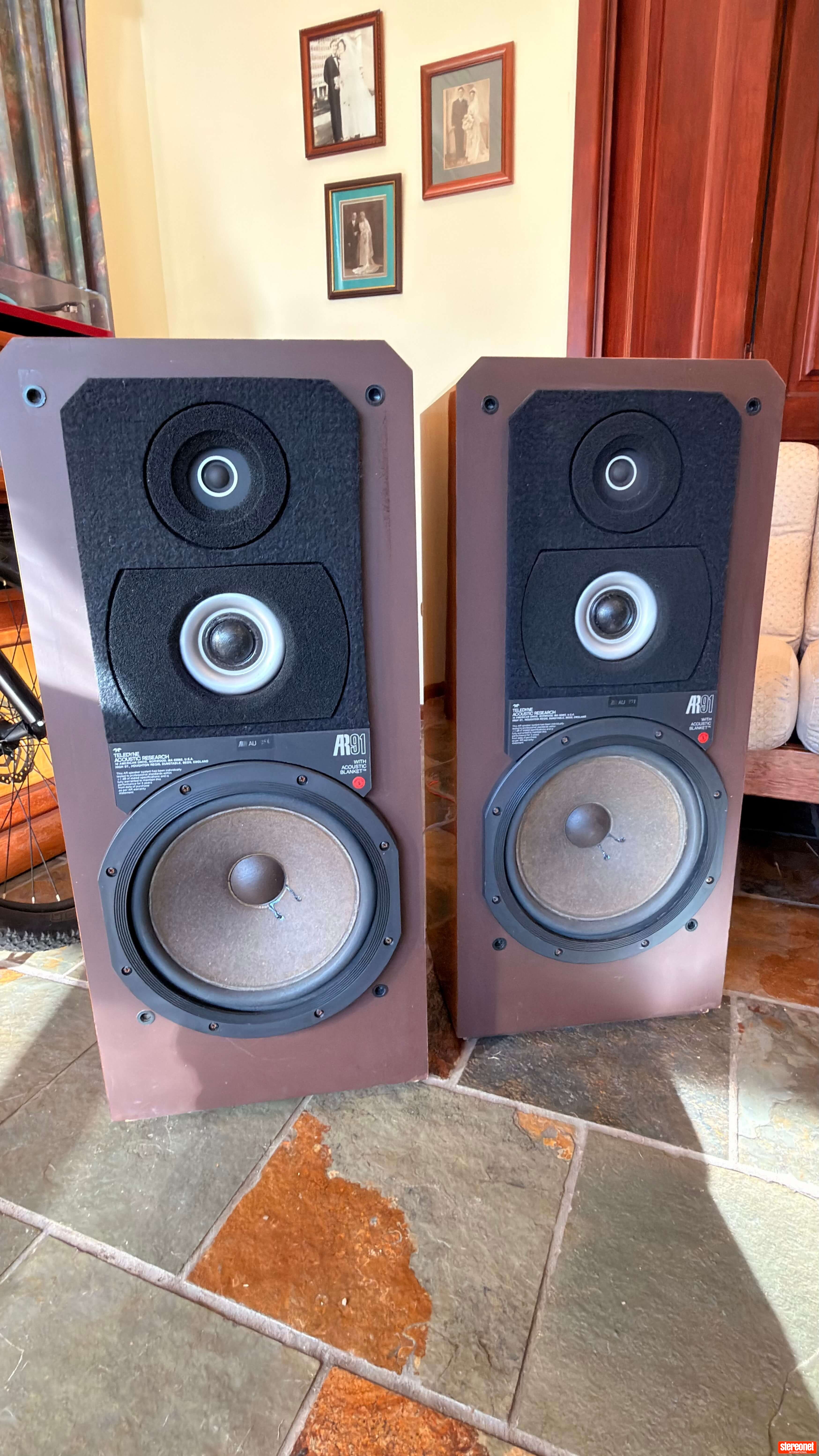 Acoustic Research AR91 Floorstanding Loudspeakers