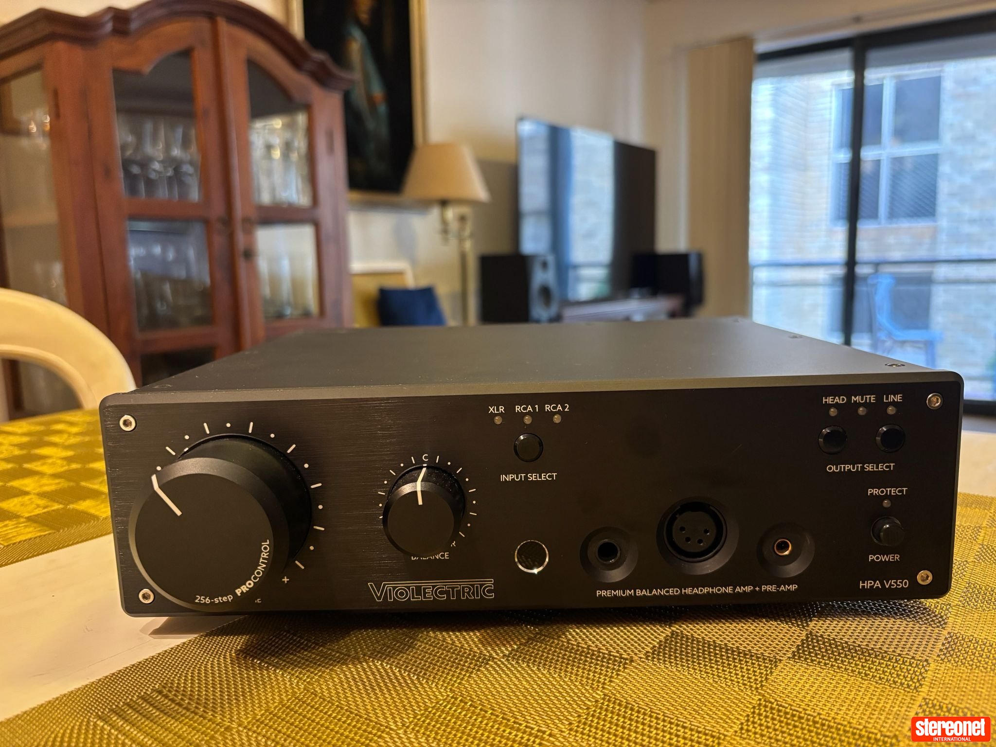 Violectric V550 Pro Headphone Amplifier