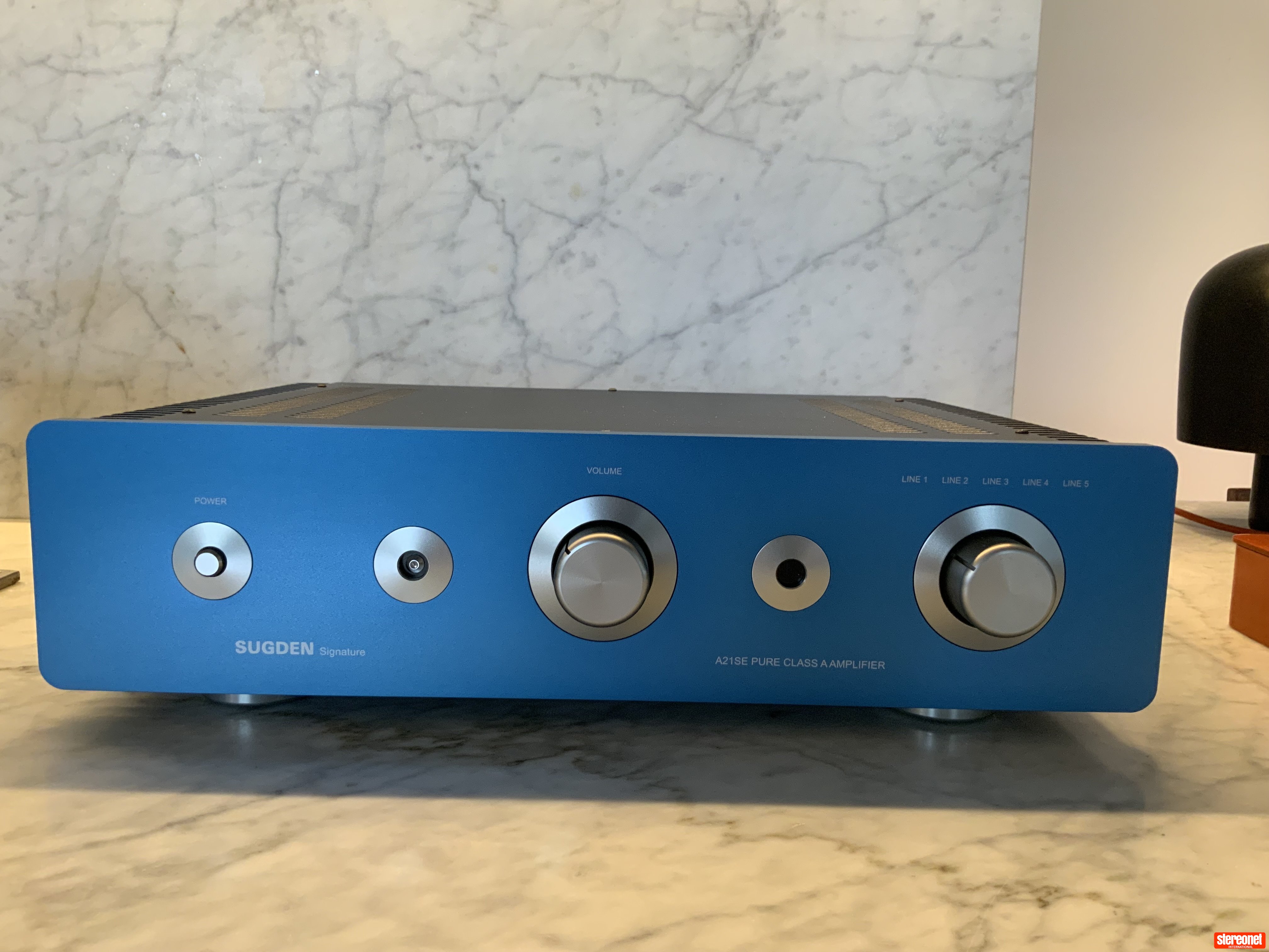 Sugden A21SE Signature Integrated Amplifier (Solid State)