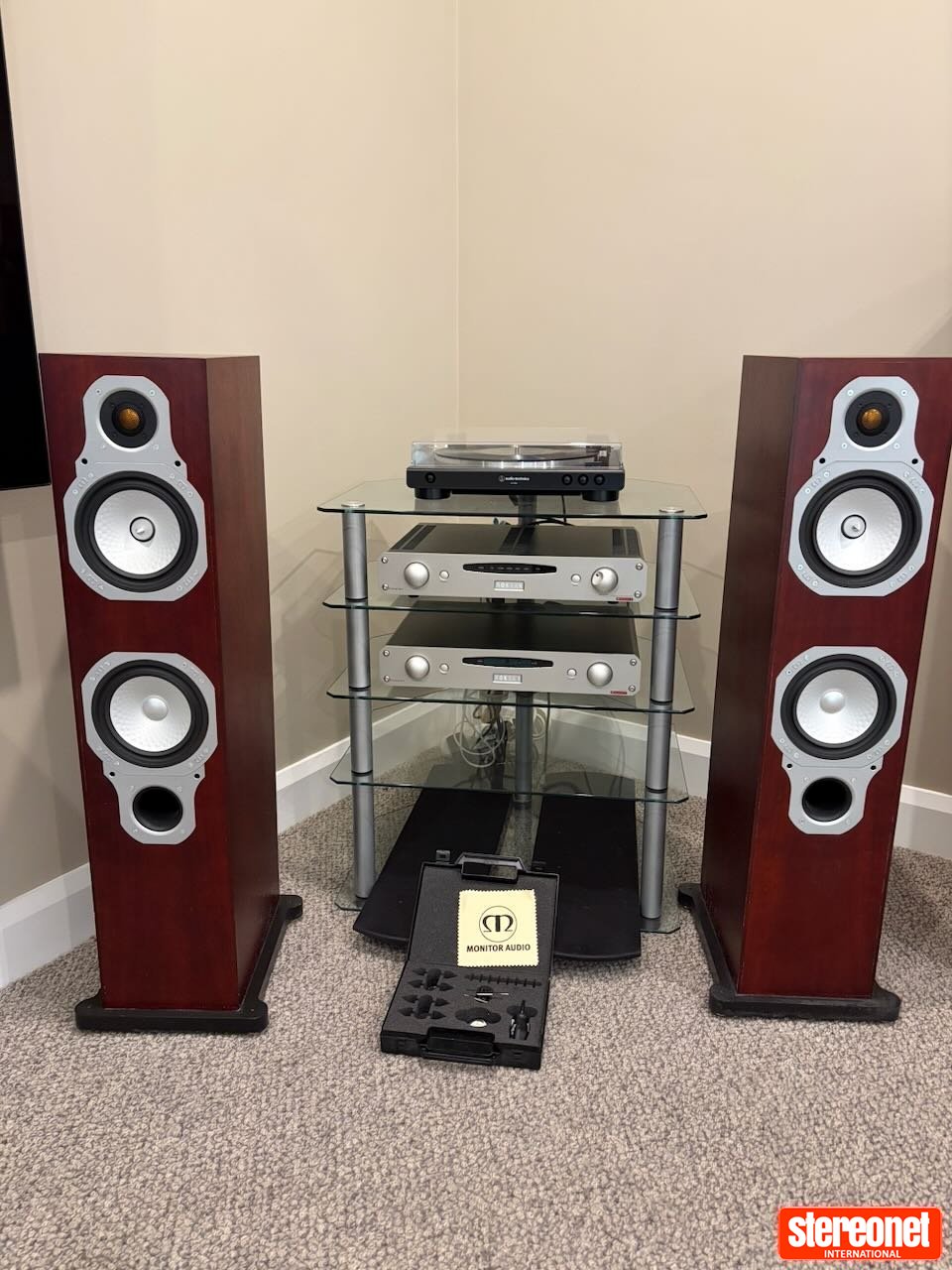 Roksan Roksan Caspian M1 Integrated Amplifier + matching M1 Tuner Integrated Amplifier (Hybrid)