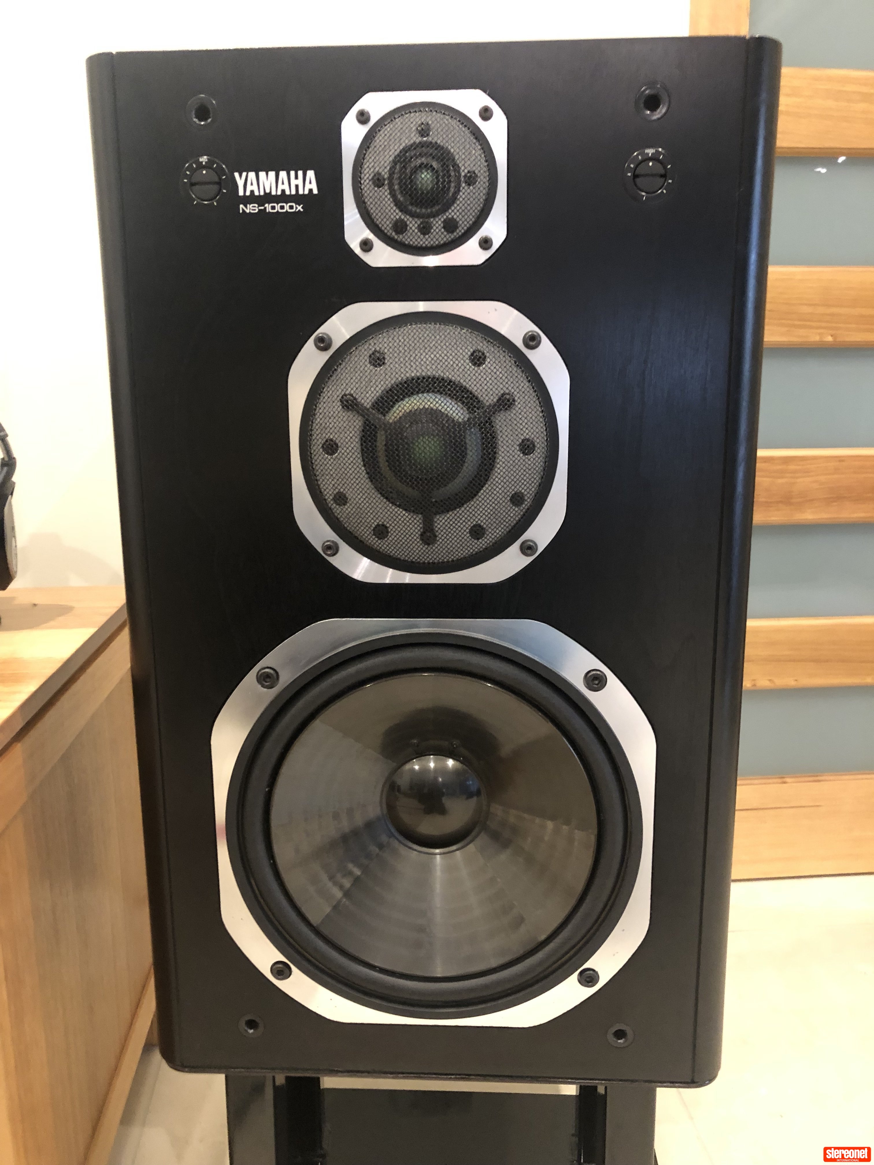 Yamaha NS-1000X Standmount Loudspeakers