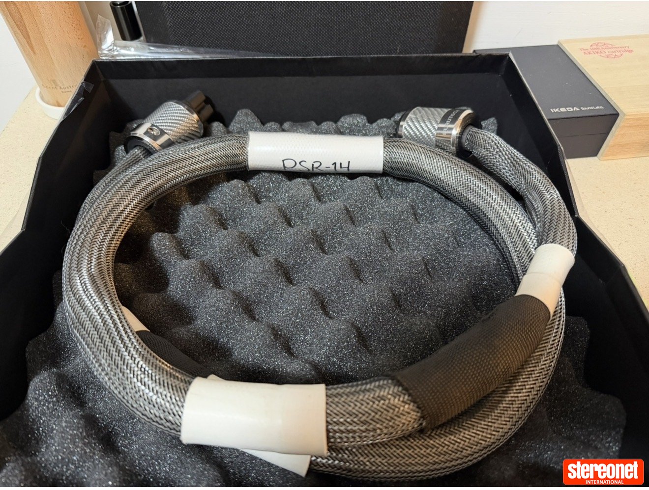 Zenwave PSR-14 1.5m US plug with Furutech fi-50 Power Cable