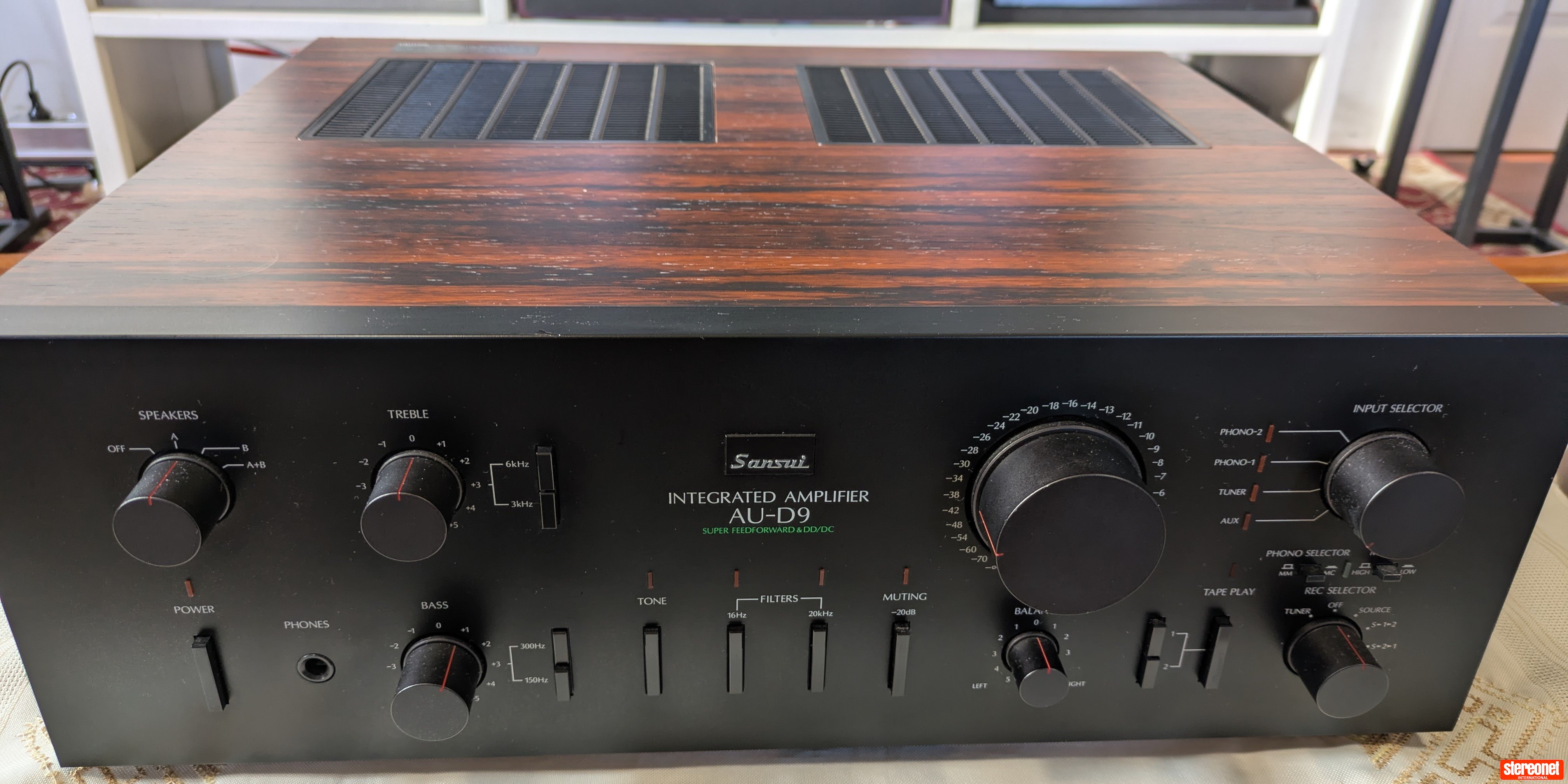 Sansui AU-D9 Integrated Amplifier (Solid State)