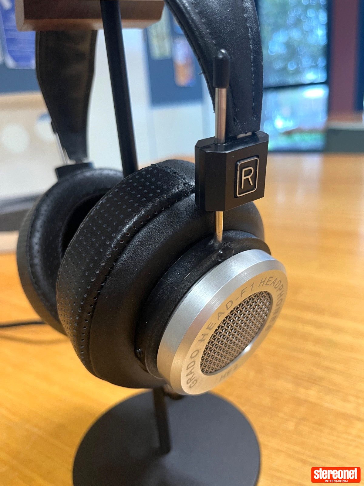Grado HF-2 Headphones - Over/On Ear