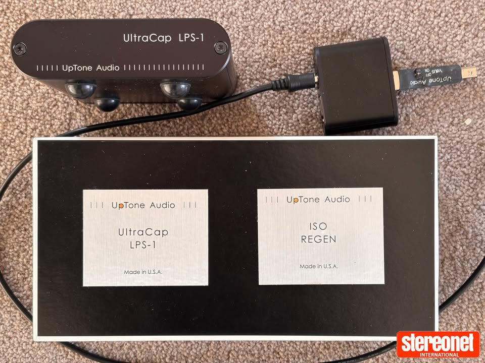 Uptone Audio ISO Regen USB Reclocker Digital Analog Converter (DAC)
