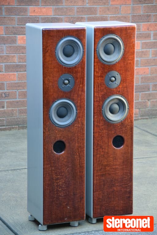 Custom Scan-Speak Floorstanding Loudspeakers