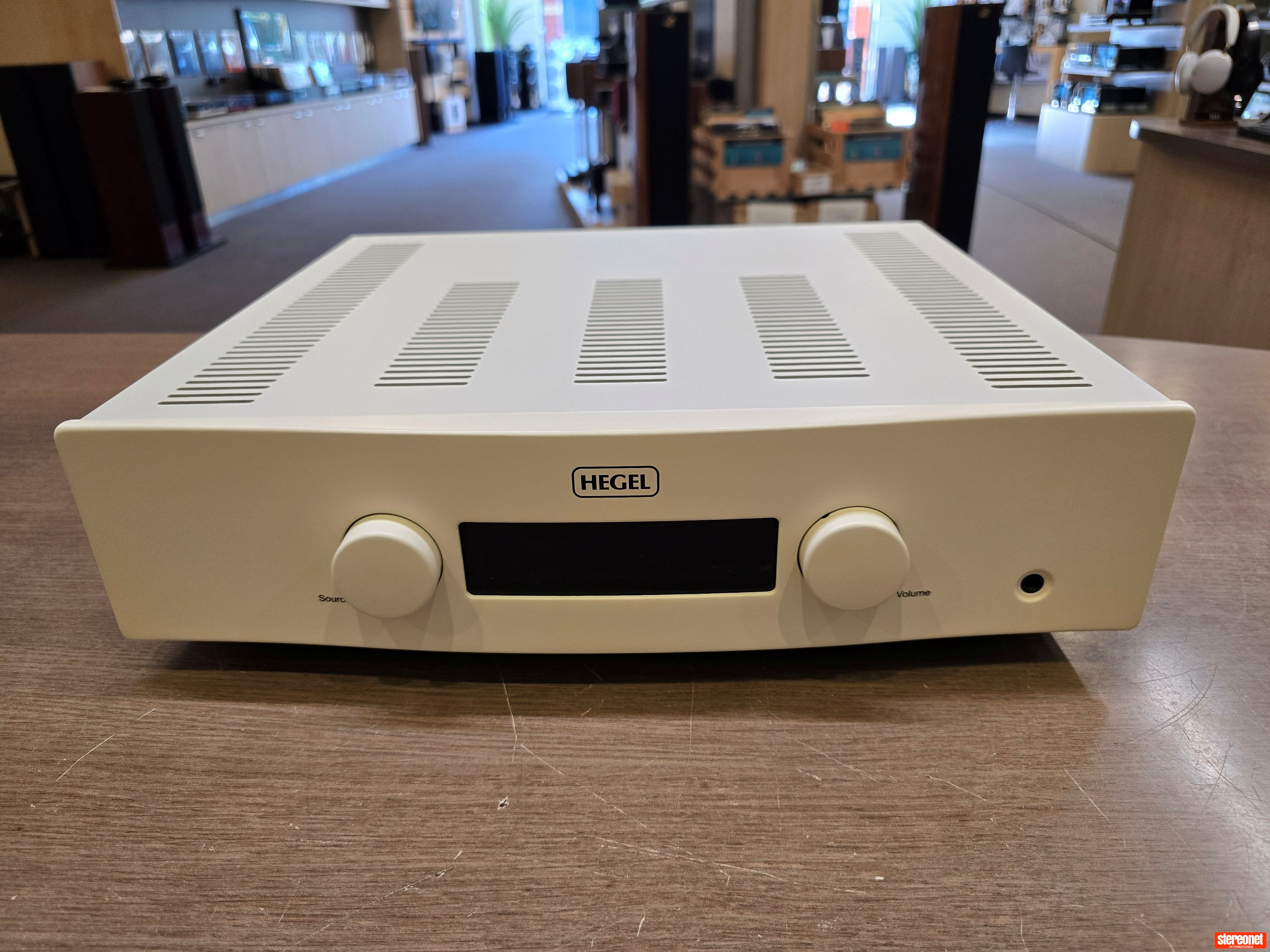 Hegel Music Systems H190 Streaming Integrated Amplifier (Solid State)