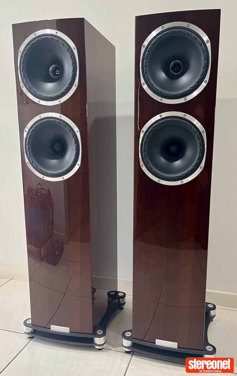 Fyne Audio F502SP Floorstanding Loudspeakers