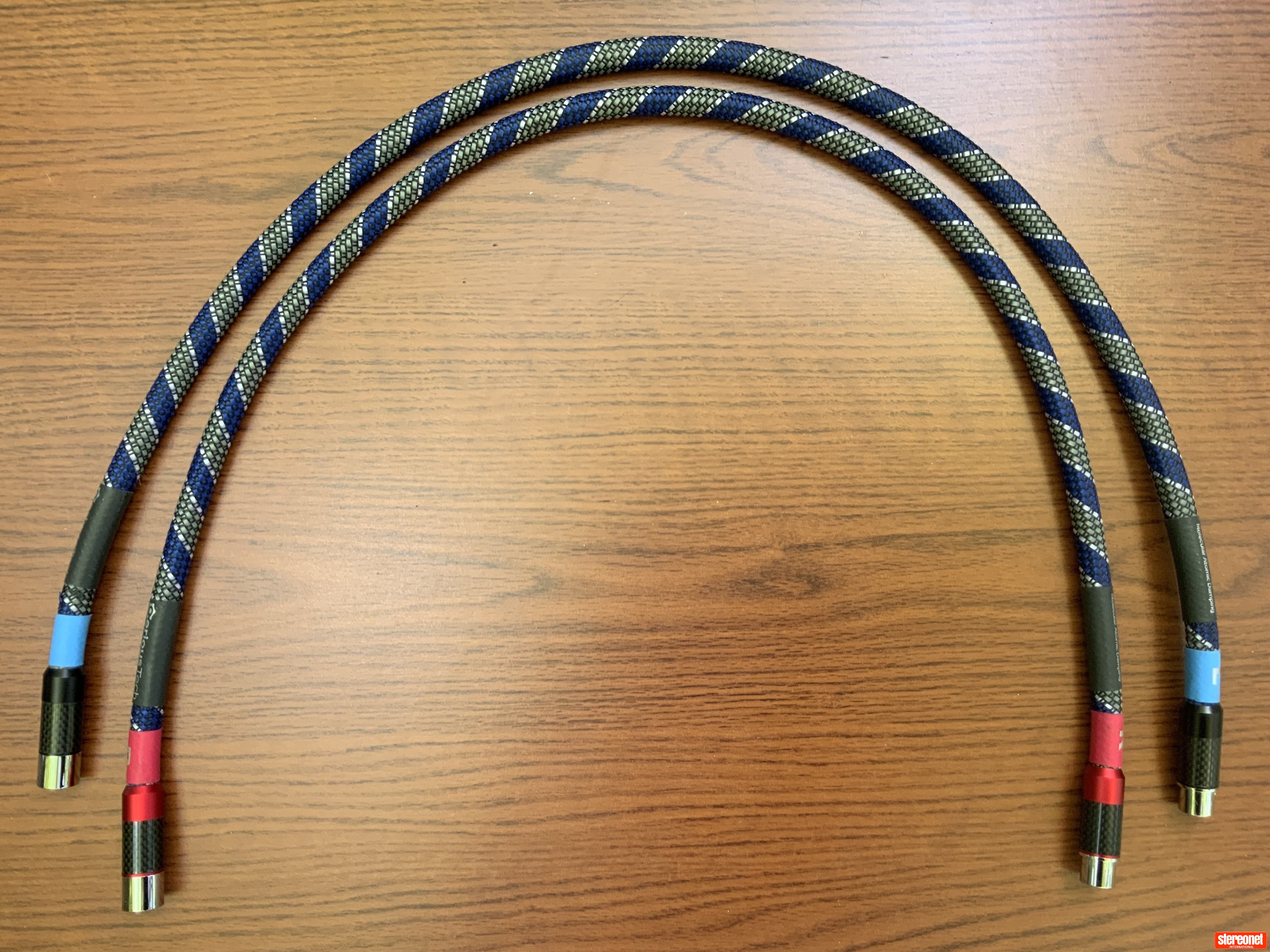 Cerious Technologies Graphene Lumniscate Interconnect Cables (XLR)