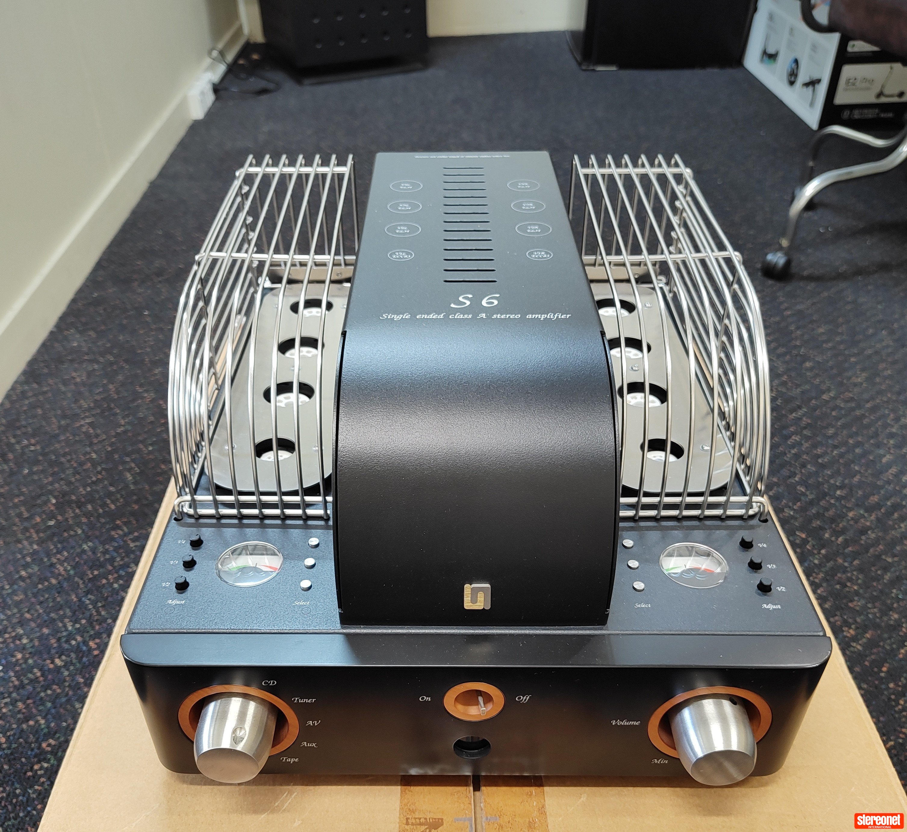 Unison Research S6 Integrated Amplifier (Valve)