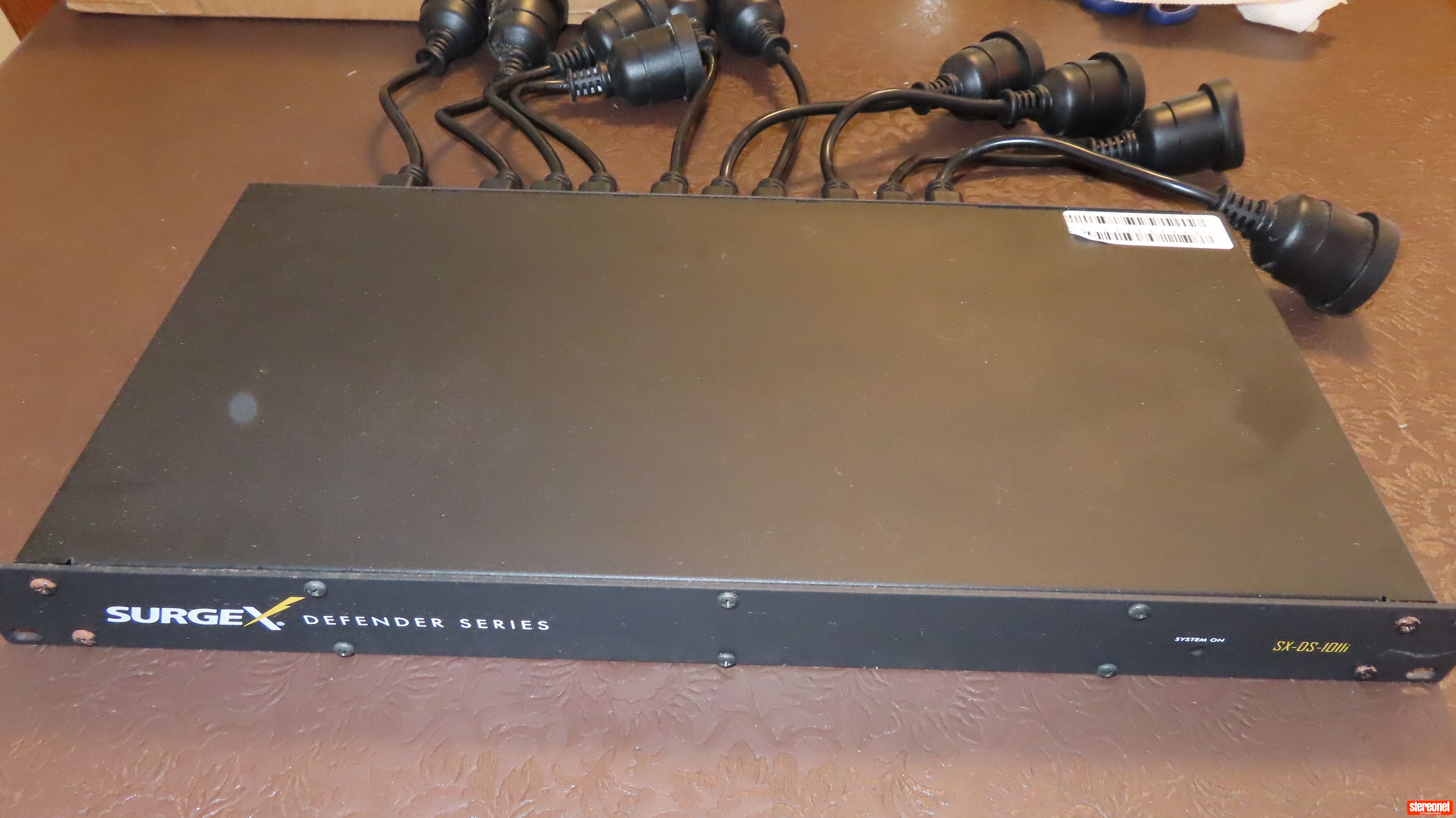 SurgeX Defender SX-DS-1011i AC Distribution