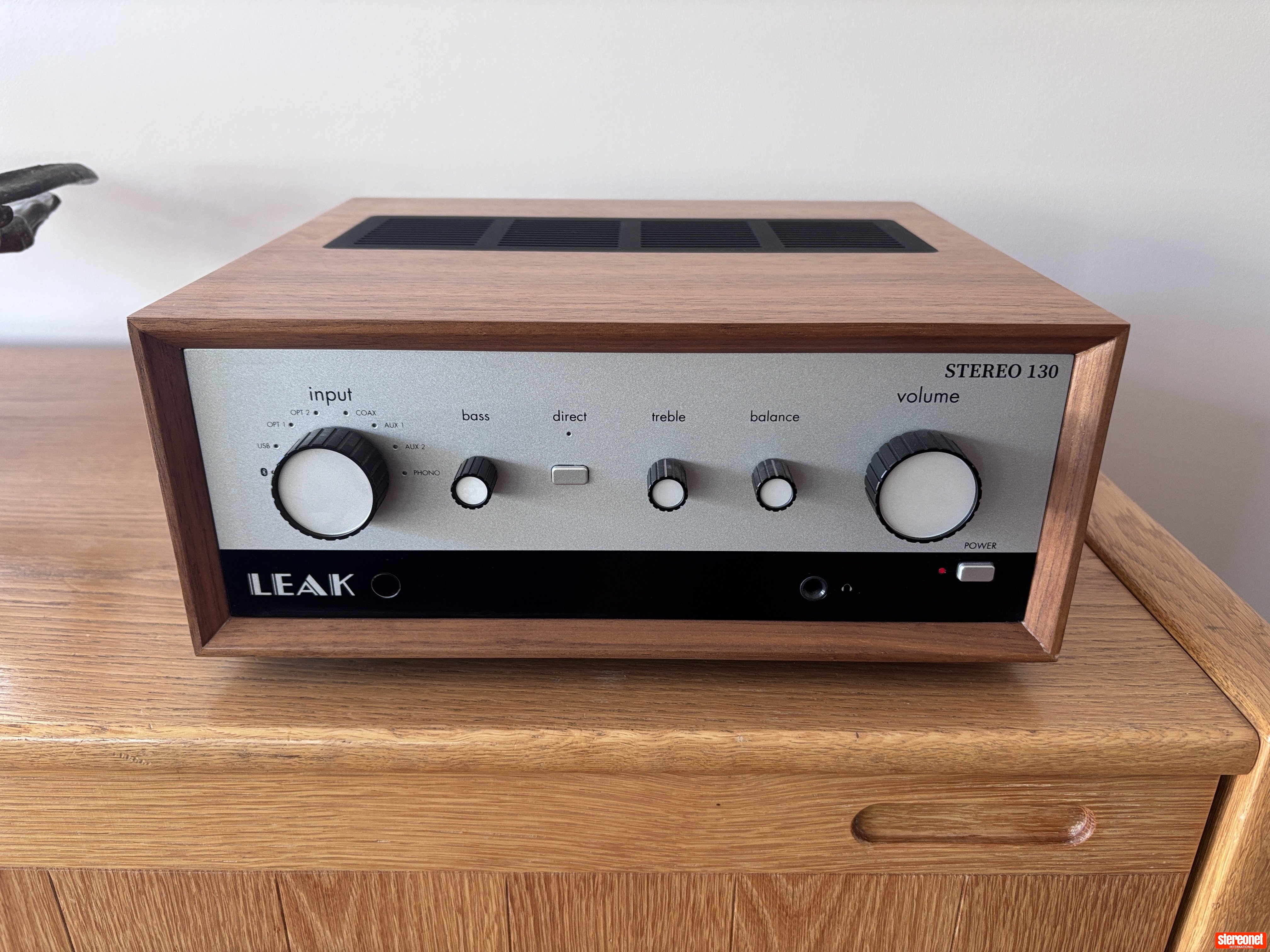 Leak Stereo 130 Integrated Amplifier (Solid State)