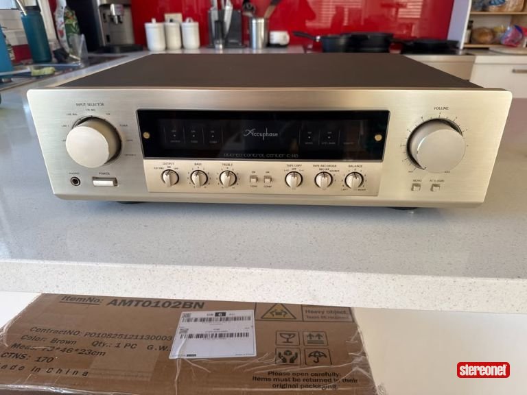 Accuphase C245 Pre Amplifier