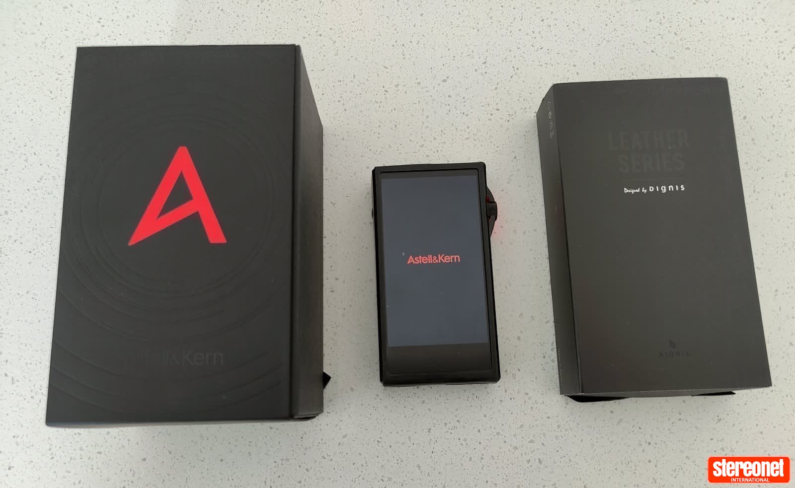 Astell&Kern SA700 Digital Audio Player (DAP)