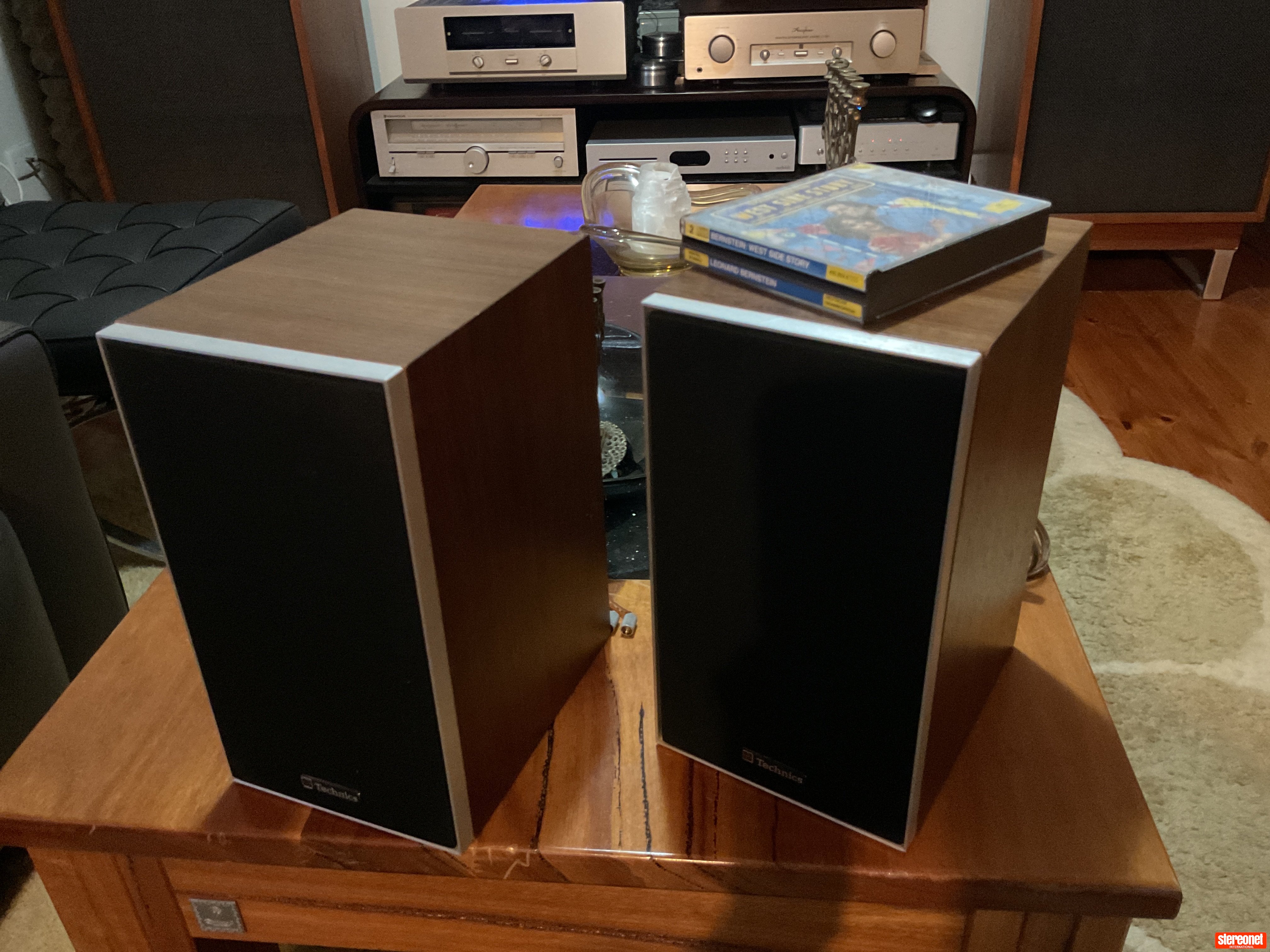 Technics SB 40 Standmount Loudspeakers
