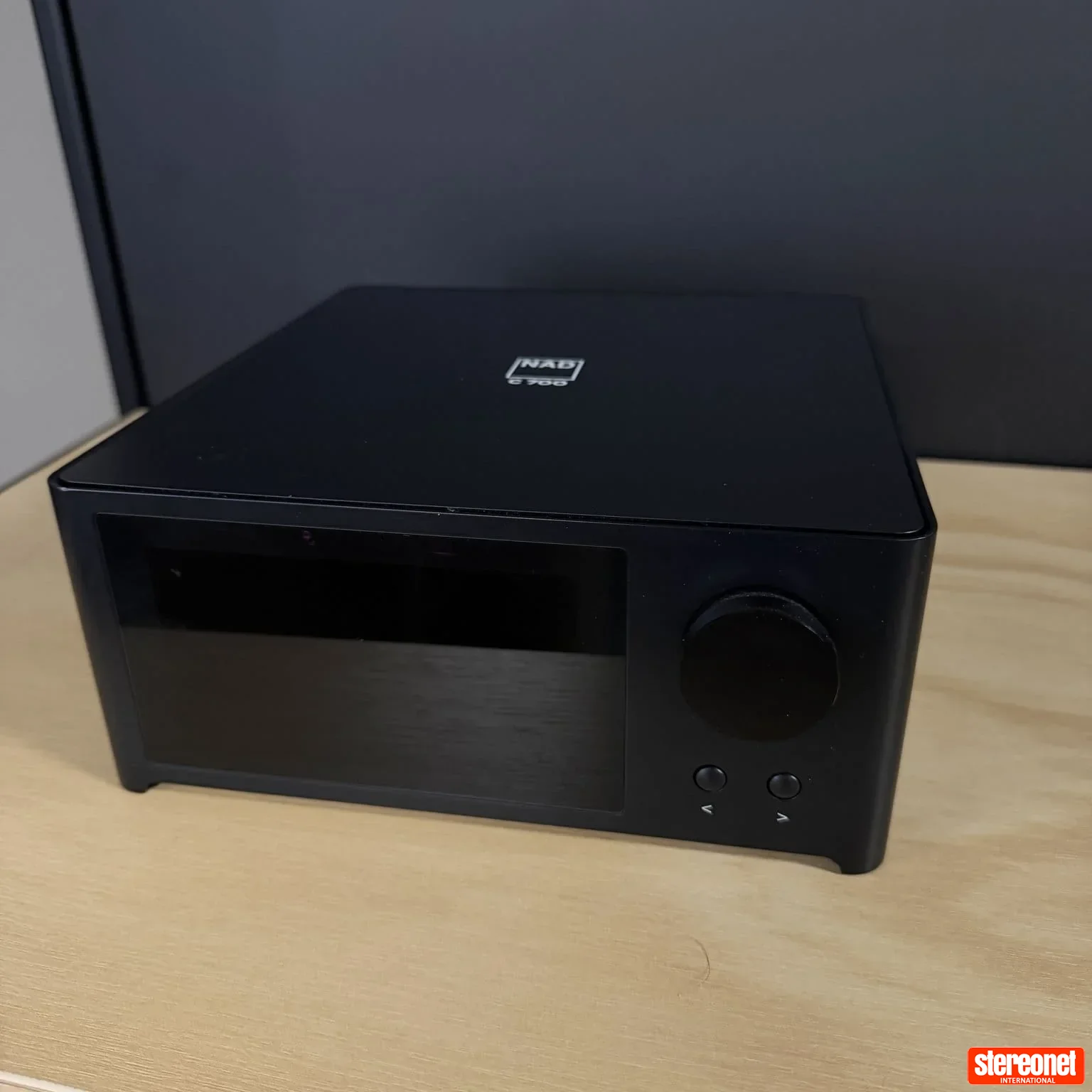 NAD Electronics C700 Integrated Amplifier (Solid State)