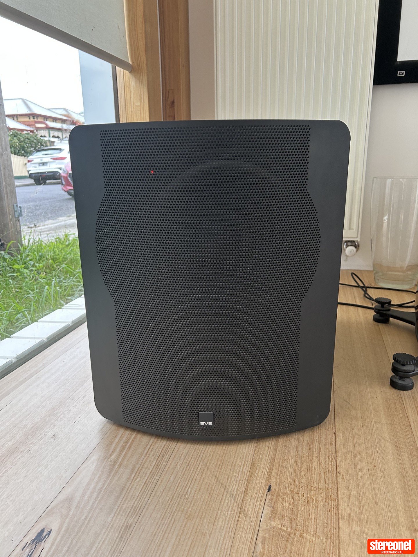SVS Sound PB 2000 Subwoofer (Active / Powered)