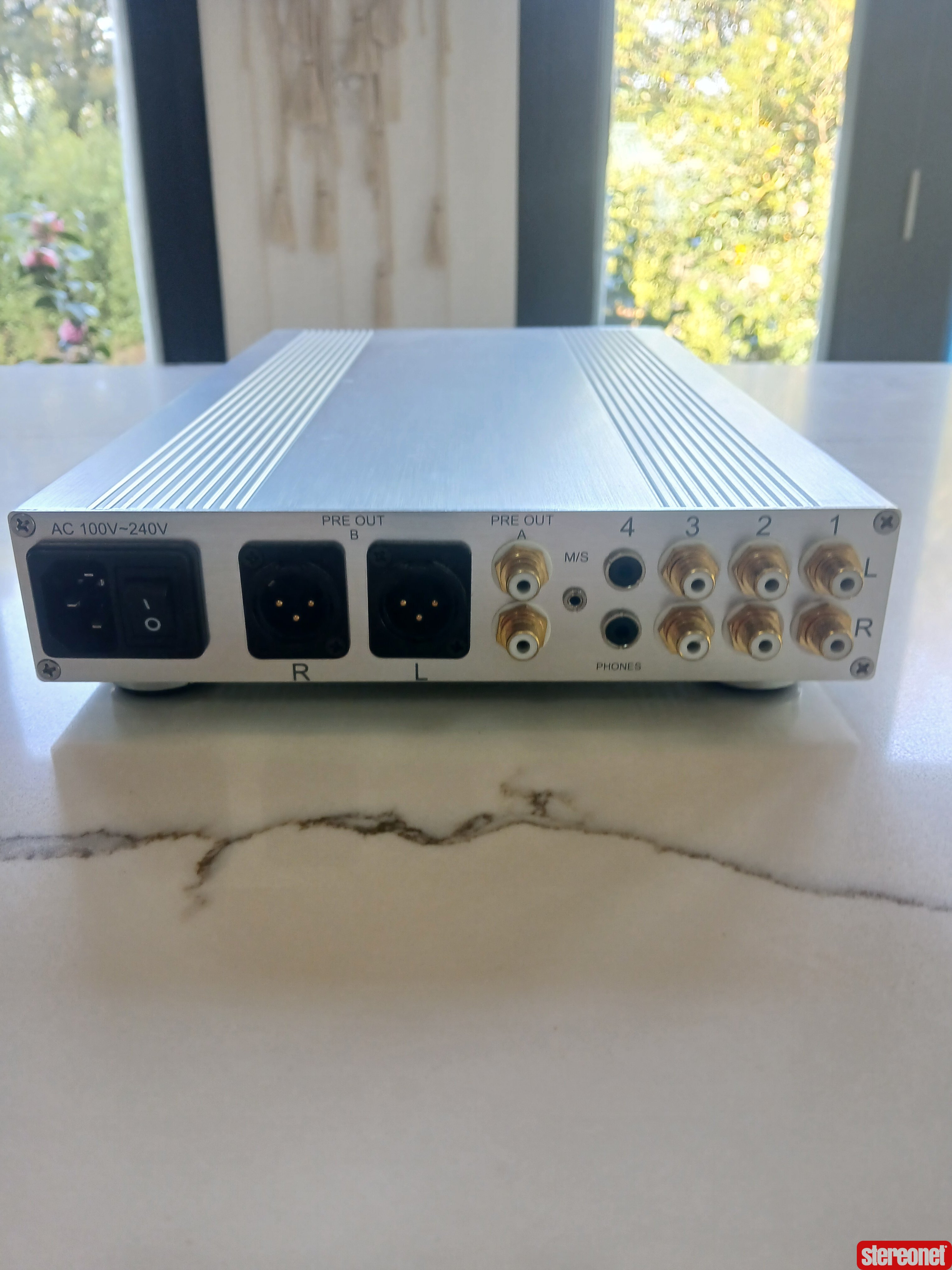 NuForce p8 preamp Pre Amplifier