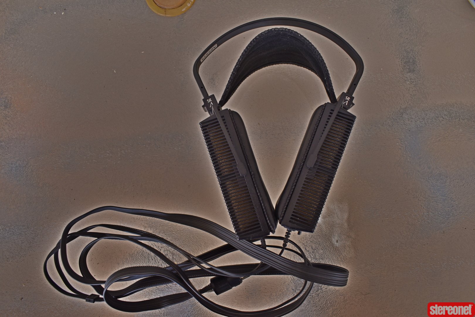 Stax Lamba Headphones - Over/On Ear