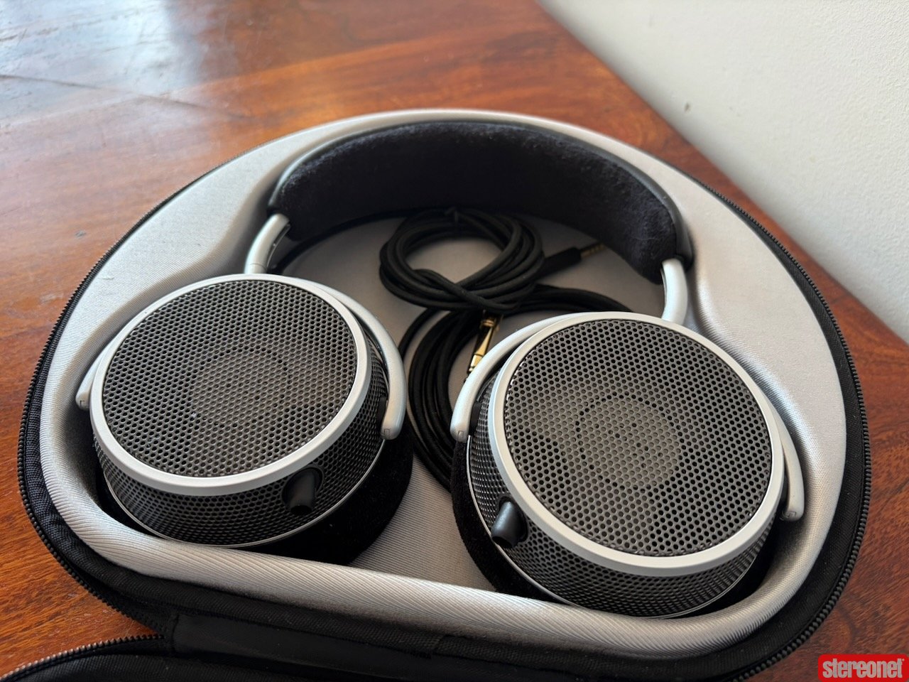 Grell Audio OAE2 Headphones - Over/On Ear