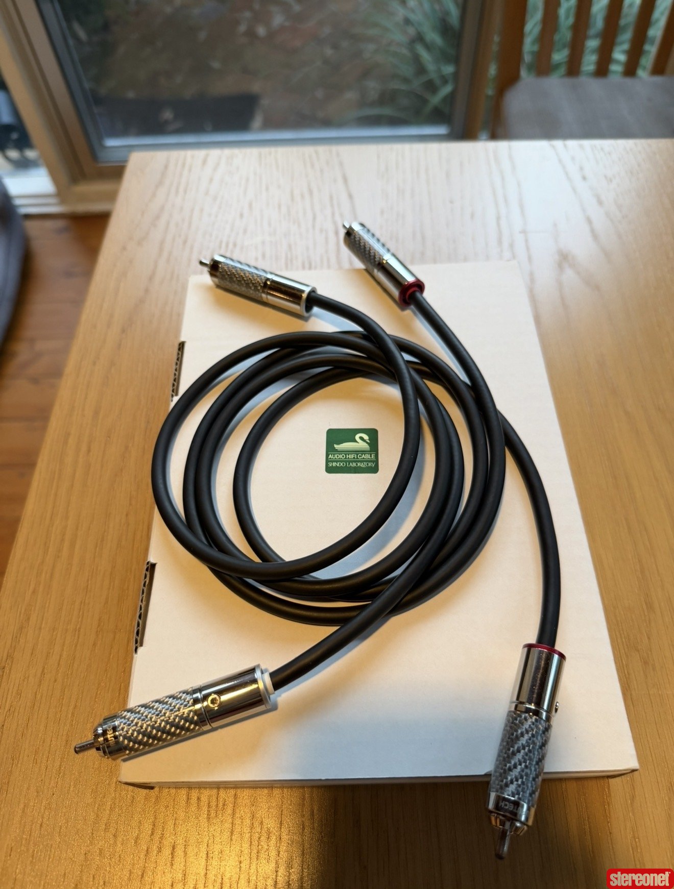 Shindo Shindo interconnect rca-rca 1m with upgraded top-line Furutech CF-102-NCF Interconnect Cables (RCA)