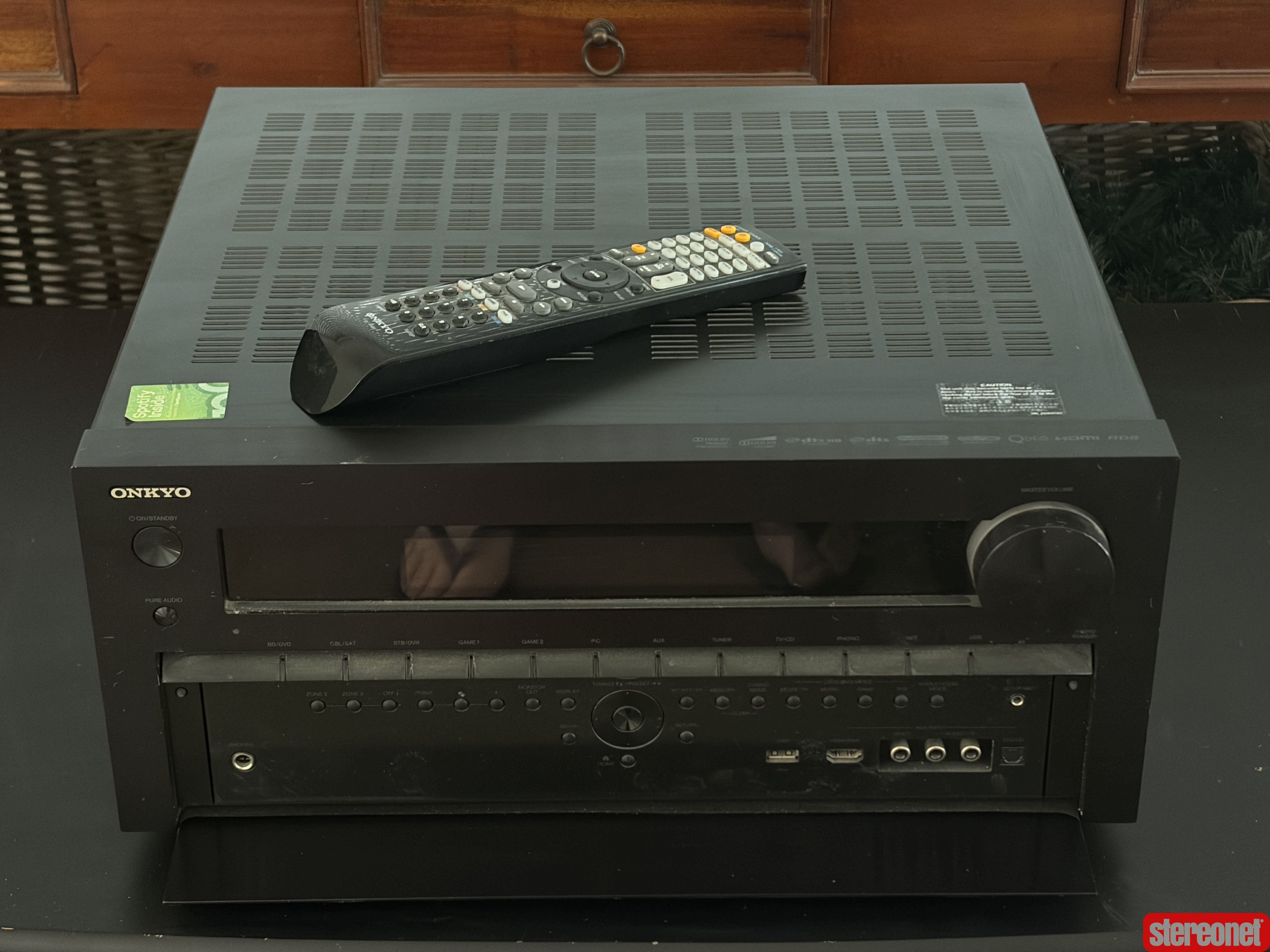 Onkyo TX-NR818 Receiver