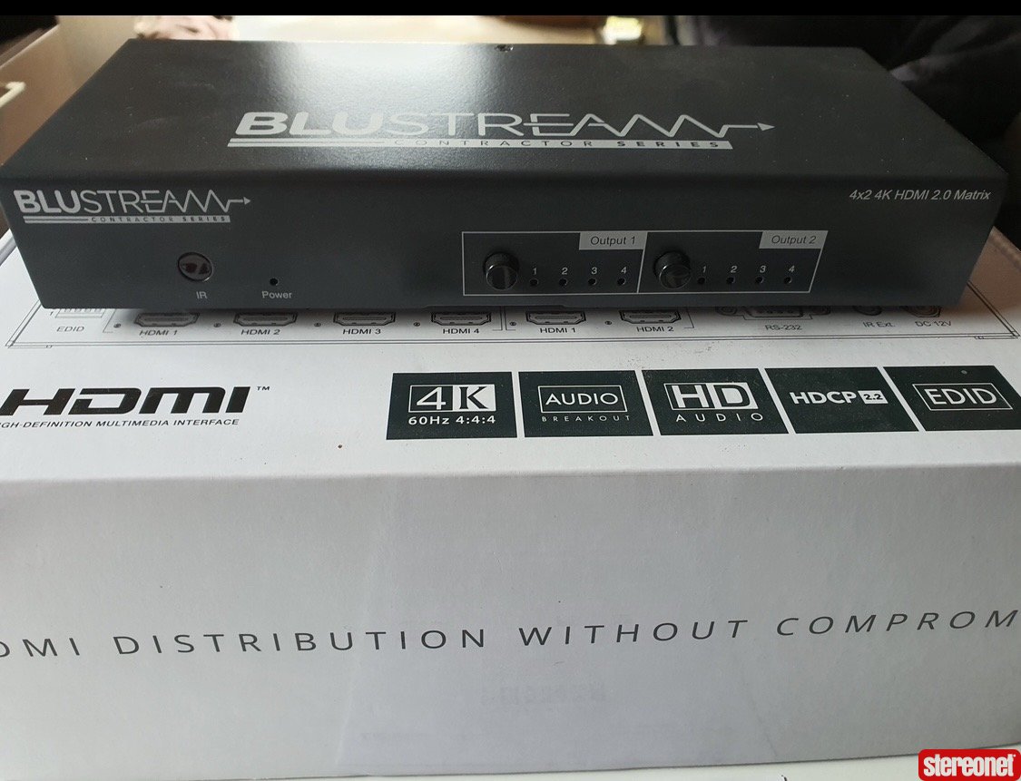 Blustream Blustream CMX42AB 4K HDMI Matrix HDMI Switch