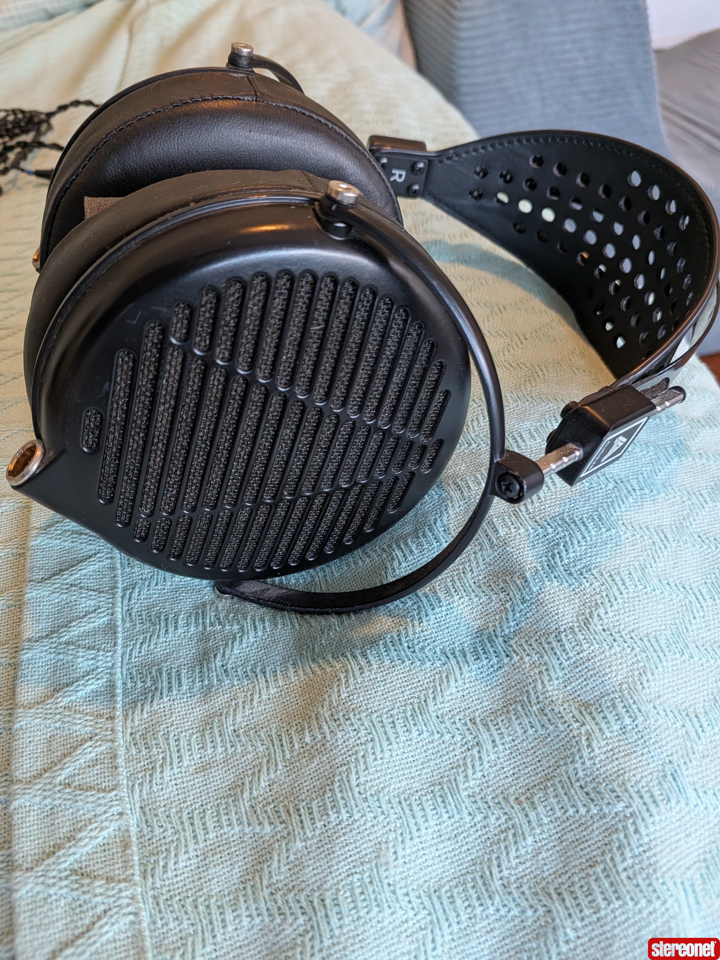 Audeze LCD-24 Headphones - Over/On Ear