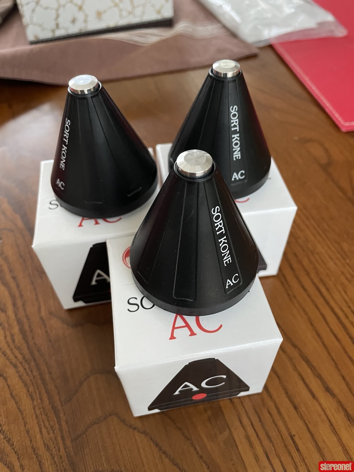 Nordost Sort Kone AC Isolation Devices