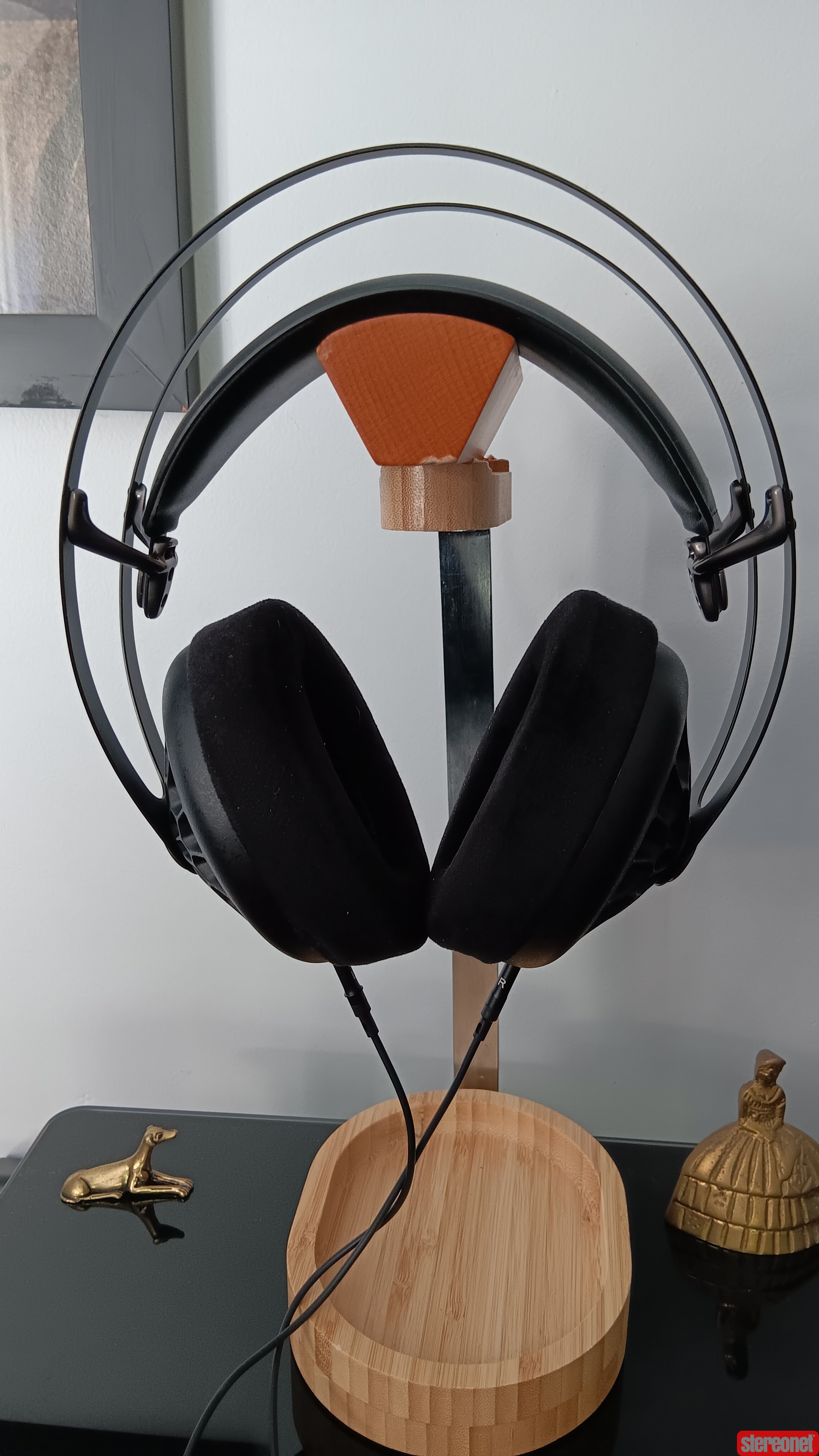 Meze Audio 105 AER Headphones - Over/On Ear
