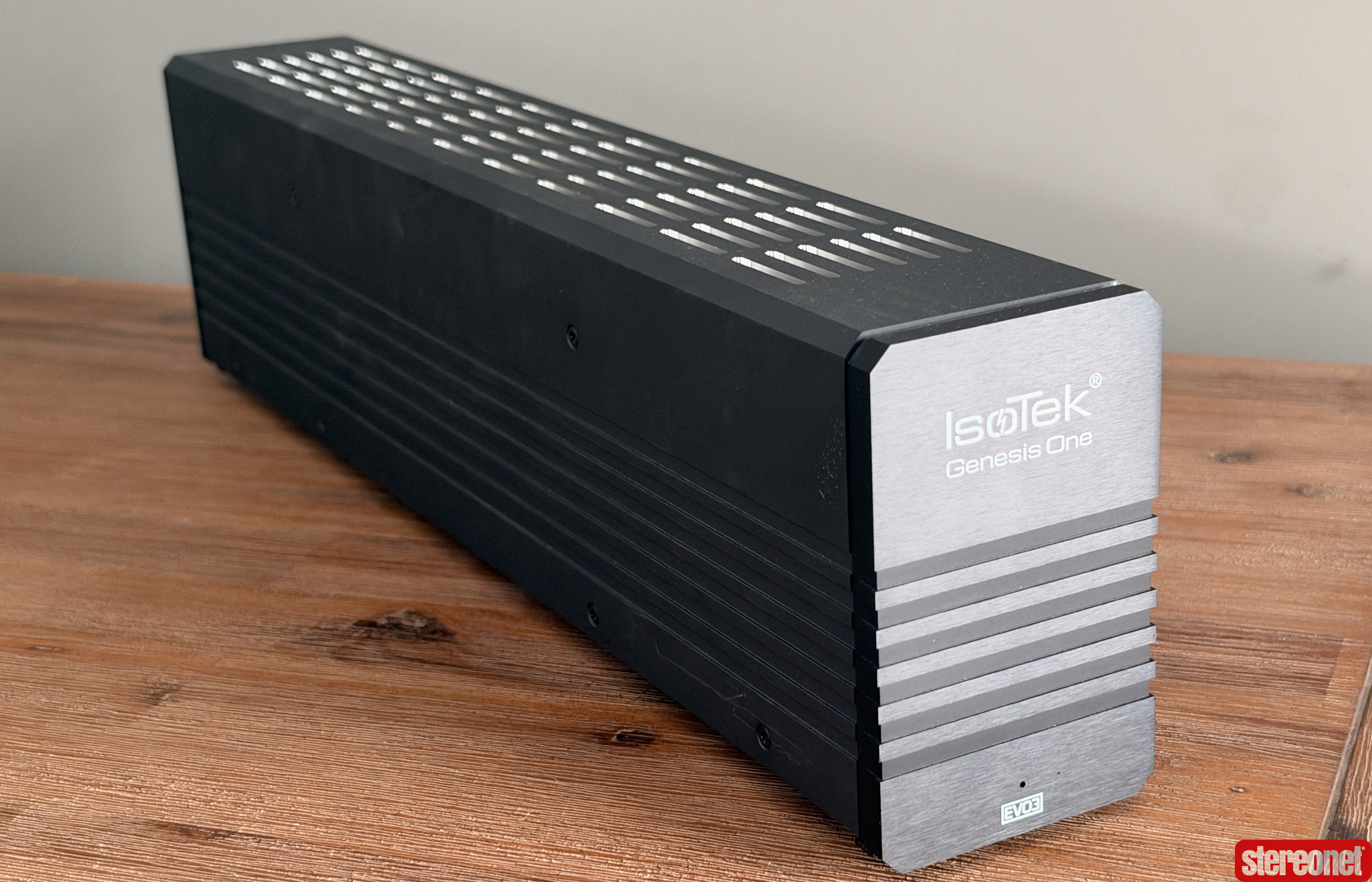 IsoTek Genesis One Evo 3 Power Regenerator