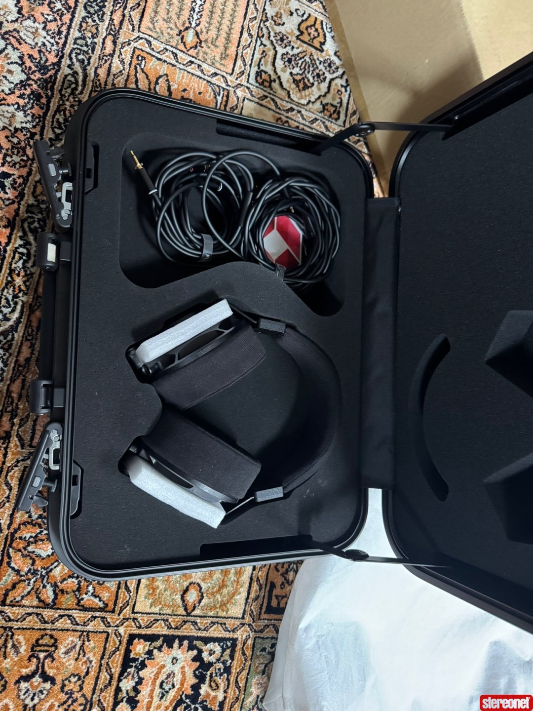 Final Audio D8000 DC Headphones - Over/On Ear