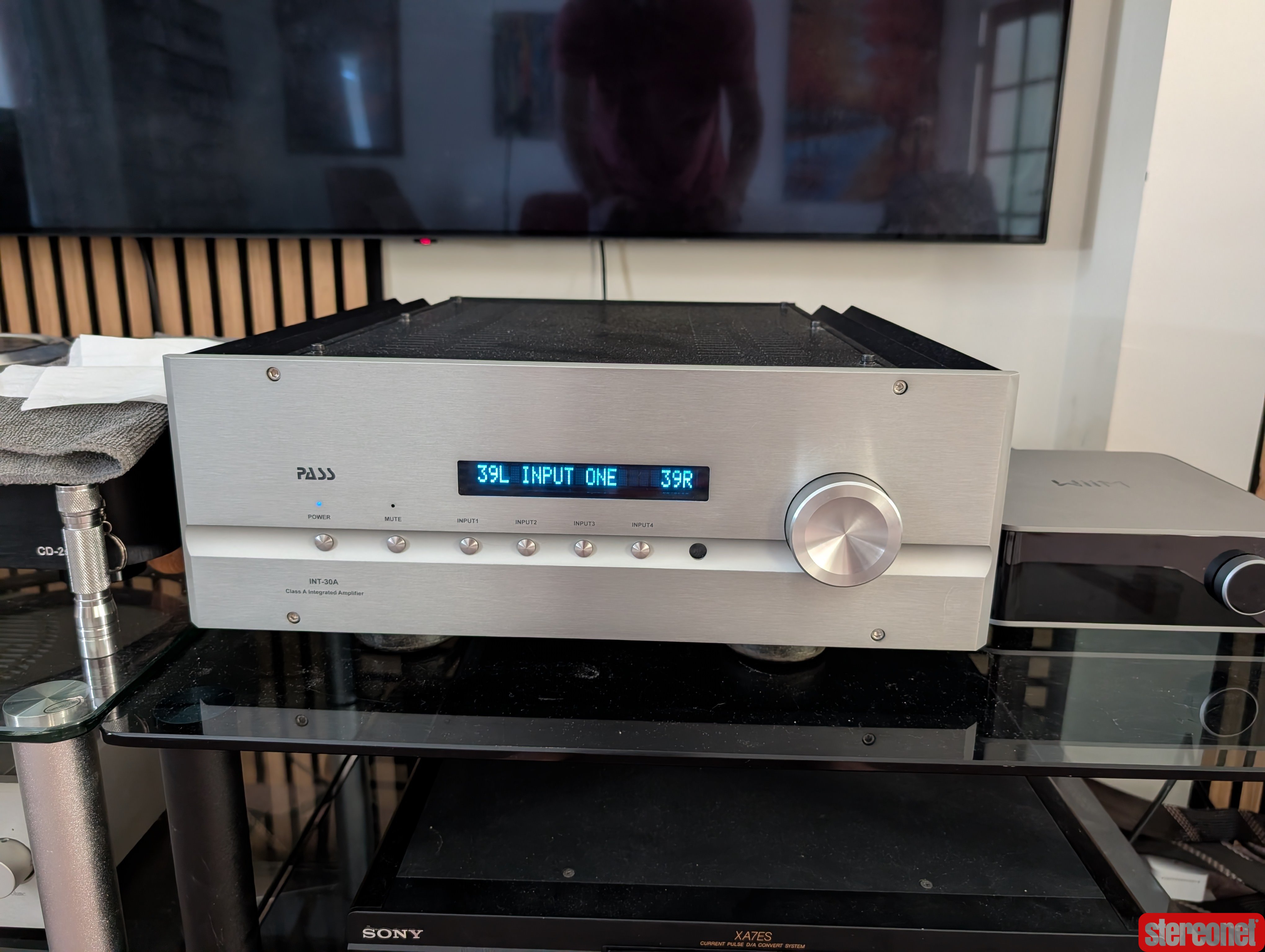 Pass Labs Int30a Integrated Amplifier (Solid State)